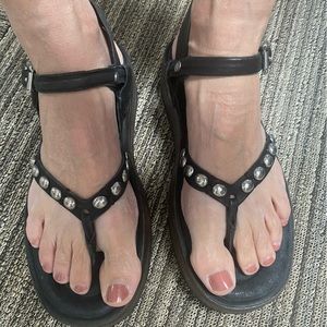 NEW AS98 37 ARCA SILVER STUDDED PLATFORM BLACK SANDAL 7 US